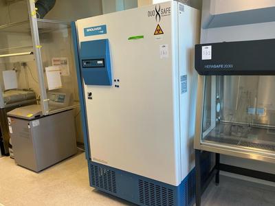 Immagine panoramica di 2020 ilshinBioBase DF8530+ freezer